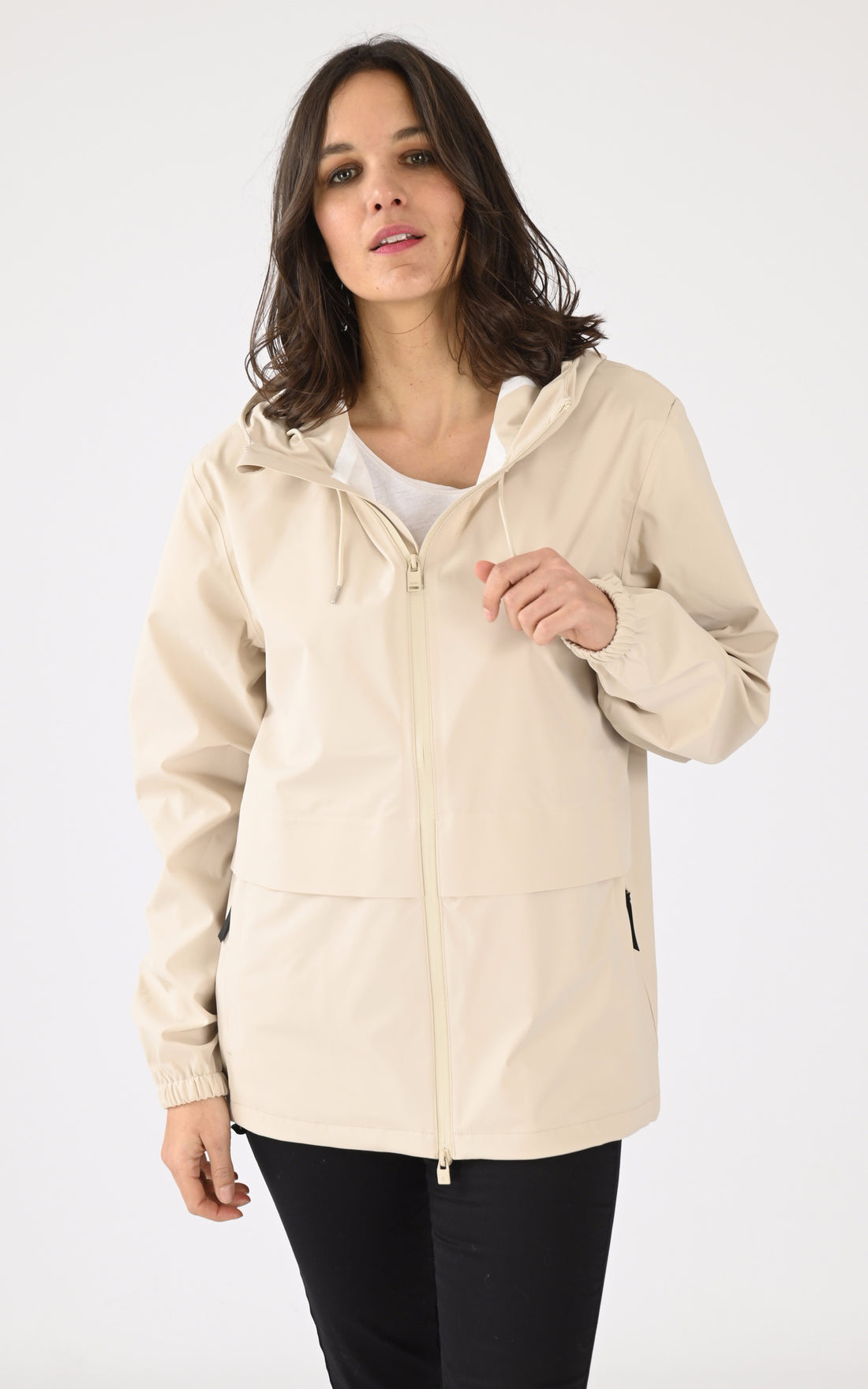 A &quot;12420 SUVA HARDSHELL POCKET&quot; Beige Rains Veste Mixte opened photo
