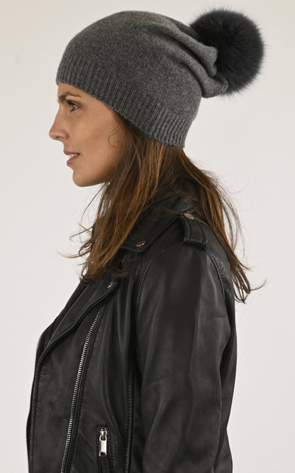 A &quot;540/32&quot; Gris Lea Clement Bonnet Femme closed photo