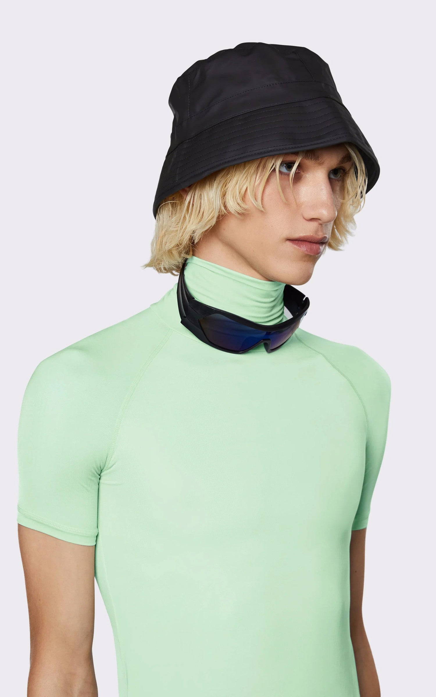 A &quot;20010 BUCKET HAT&quot; Noir Rains bob Mixte opened photo 2
