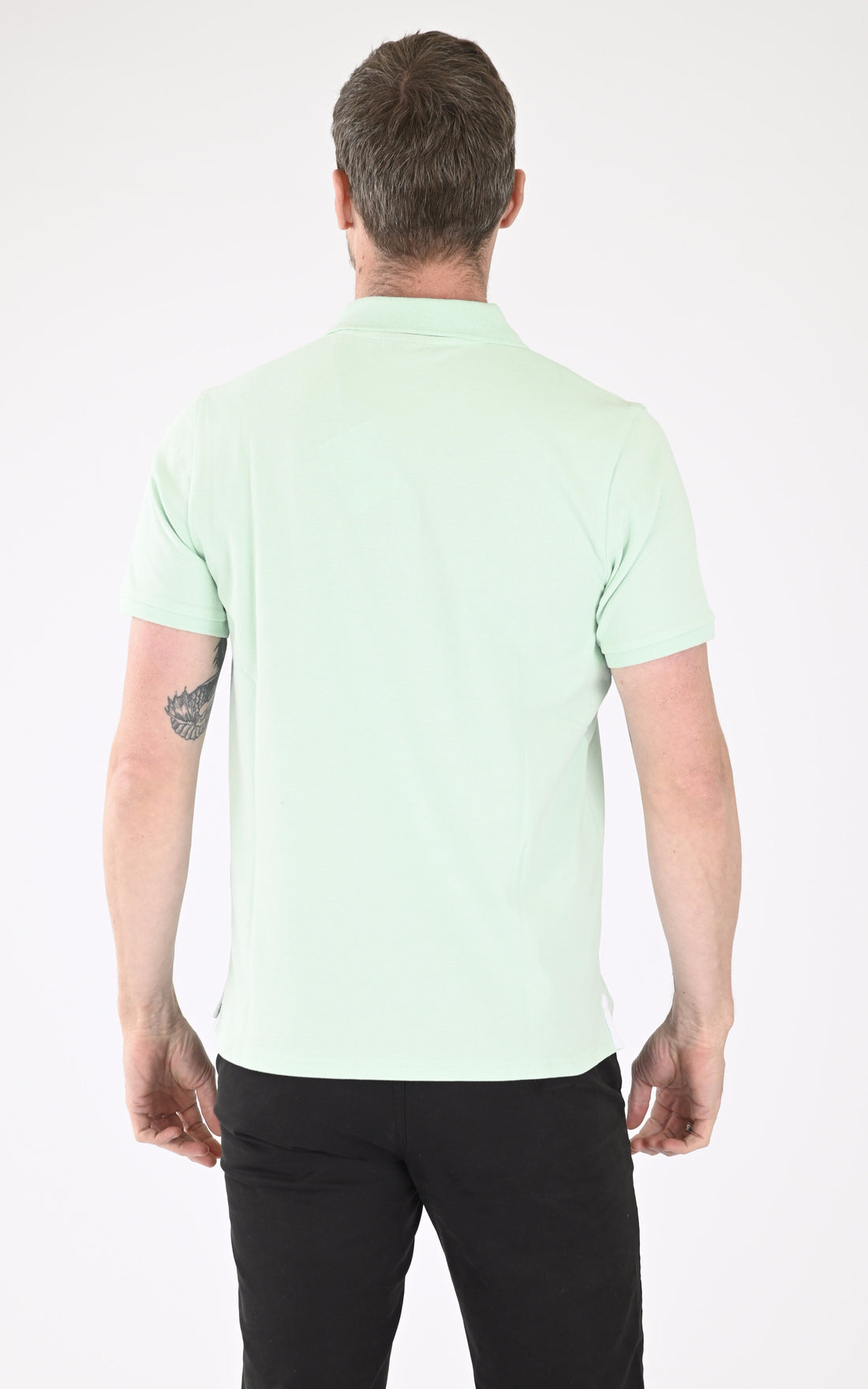 A &quot;PSMILTON&quot; Vert Schott Polo Homme opened photo